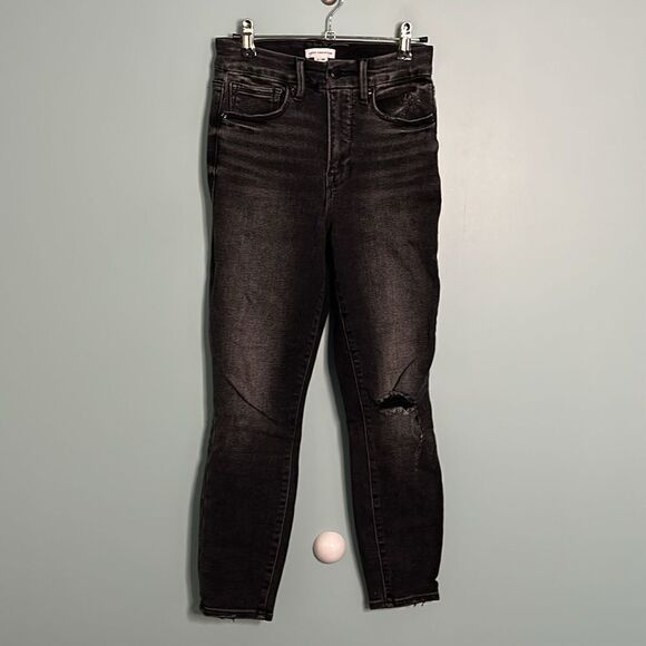 Good American Good Waist Skinny Leg Crop Length in Black - Picture 2 of 10